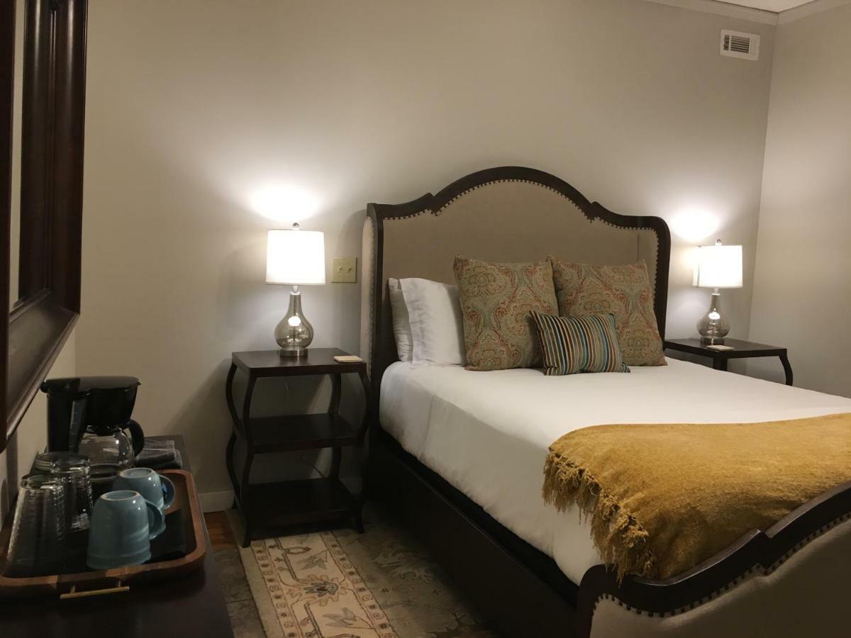 Hotel Barefoot Hills Dahlonega Exteriér fotografie